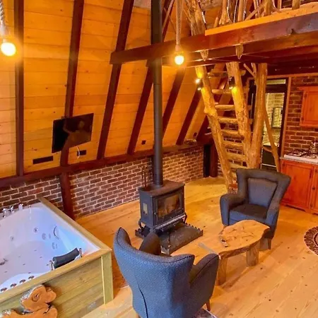 Cozy Bungalow W Jacuzzi & Pool In Sapanca